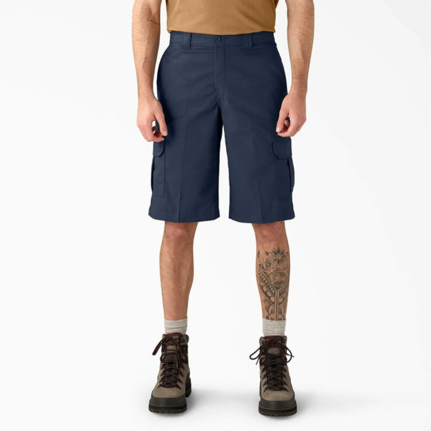Dickies Men's Relaxed Fit Moisture Wicking 13" Cargo Short - Image 4