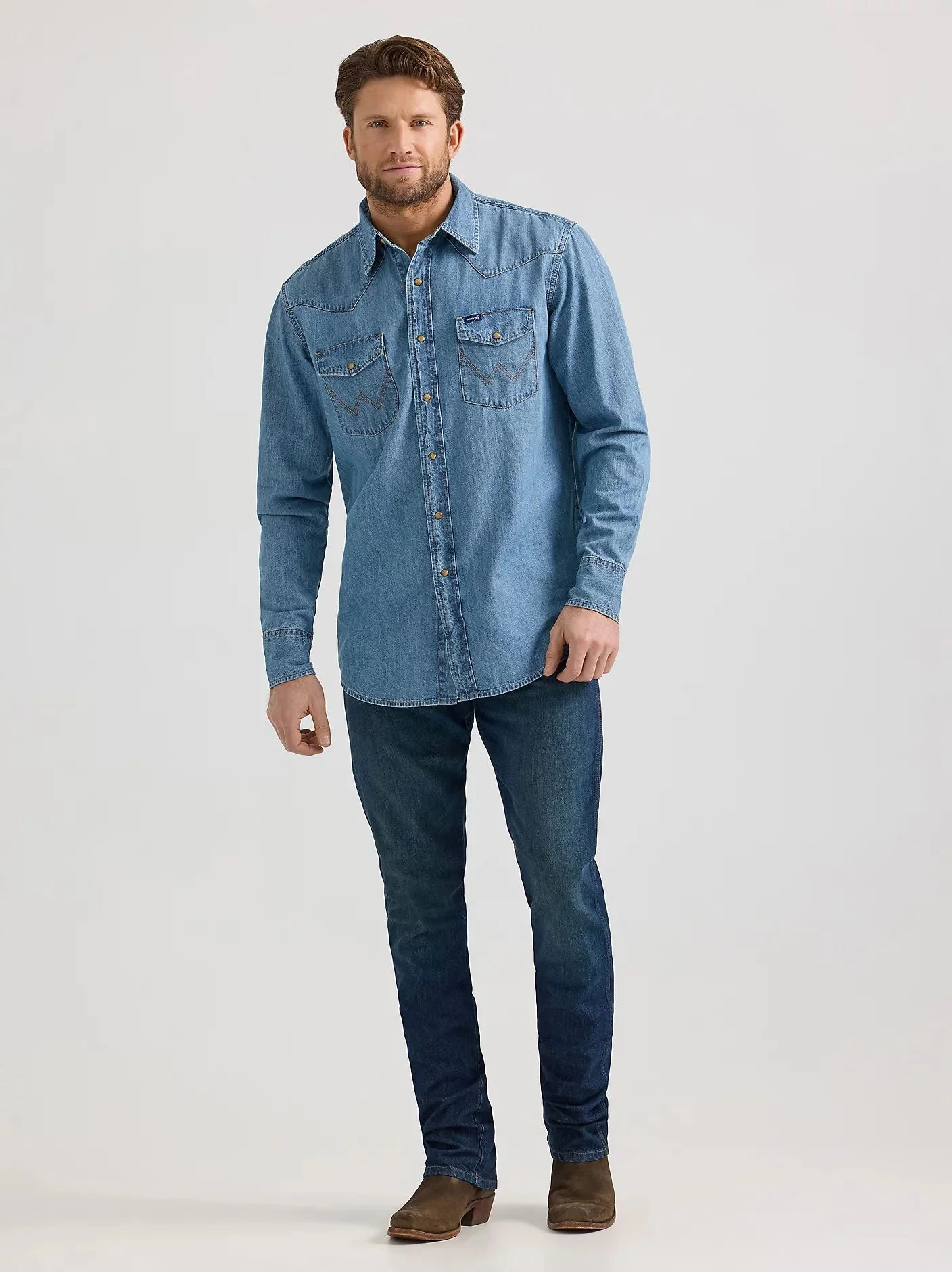 Wrangler Men's Denim Chest Pocket Snap-Front Long Sleeve Work Shirt - Image 4
