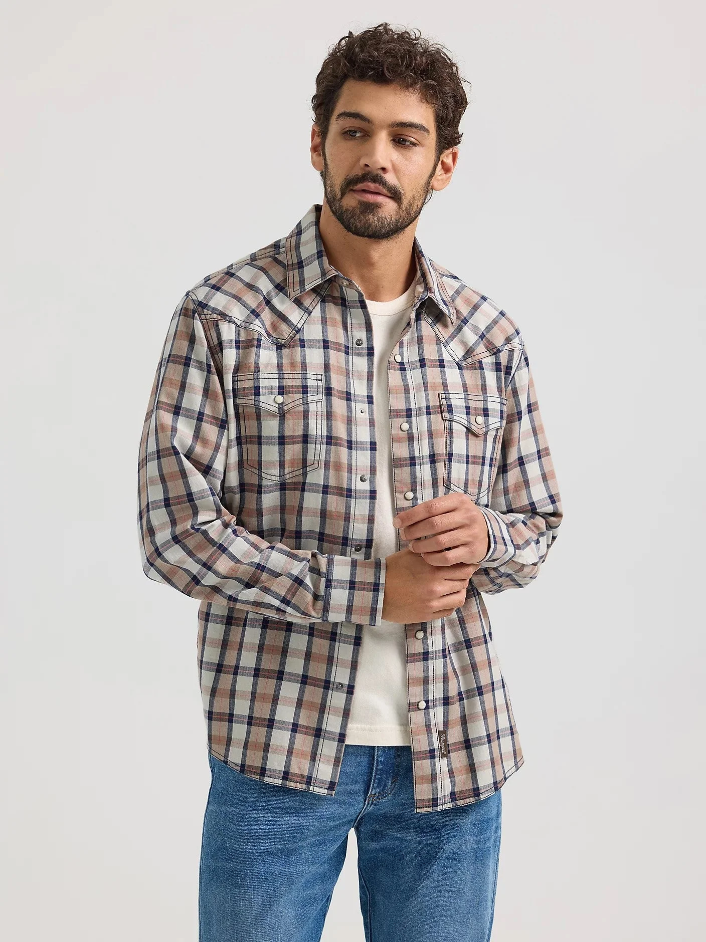 Wrangler Men's Retro® Premium Snap-Up Plaid Long Sleeve Work Shirt